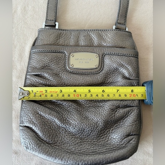 Michael Kors Metallic Leather Crossbody Bag - Picture 10 of 11
